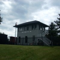 Locomotive 4000 Crossing House