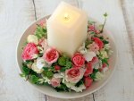 FLOWER RING BOUQUET WITH CANDLE