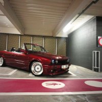Calypso Red BMW E30 PAR