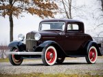 1932 Ford Model 18 Deluxe 3 Window