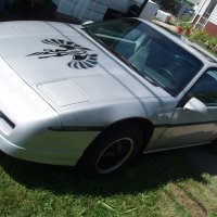 85 Pontiac Fiero SE