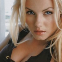 Elisha cuthbert