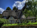 Another beautiful thatched cottage in Ashbury