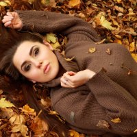 Girl_autumn-