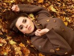 Girl_autumn-