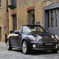 mini cooper avenue front