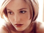Gillian Anderson04