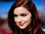 Ariel Winter wallpaper 14