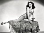 Yvonne DeCarlo01