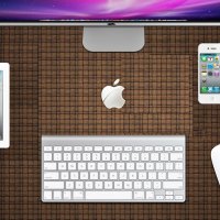 Apple Desk iPhone 4S