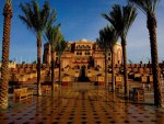 abu dhabi palace in the united emirates