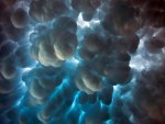Mammatus clouds