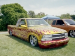 CHEVY S-10 TRUCK
