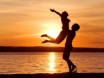 couple love sunset