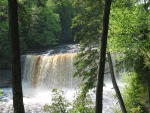 Michigans Taquemenon Falls