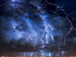 spectacular lightning storm