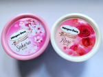 Yummy! â€â—•â€¿â—• Sakura & Rose Ice Cream â€â— â€¿â—     Alas... Only sold in Japan :'(
