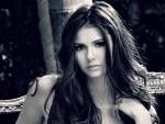 Nina Dobrev