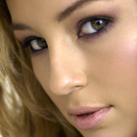 Keeley Hazell 