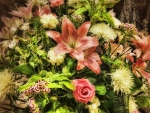 *Bouquet of lilies roses*