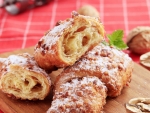 Croissant with Walnuts
