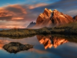 sunset light upon vestrahorn