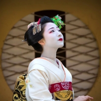 Japanese Geisha Wallpaper (1920x1200)