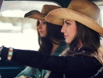 Traveling Cowgirls