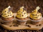 Autumn Mocha & Cream Cupcakes