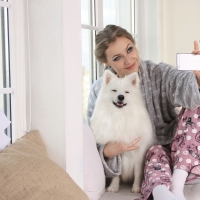 The dog will love you, even if you are a blonde and like to make selfies