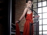 Lara Pulver