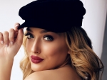 beauty with hat