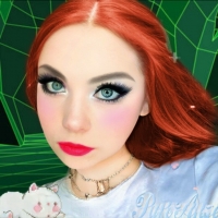 Rachel's Dazzling Red Hair