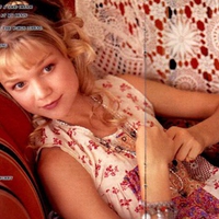 Ariana Richards lyrics