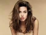 Angelina-Jolie