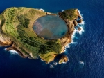 The Ilheu de Vila Franca is the eroded remains of a volcanic cone