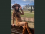 Pretty Brunette Cowgirl Model