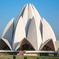Things to do inside Lotus Temple