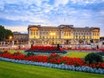 BUCKINGHAM PALACE LONDON image 3