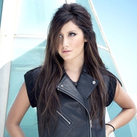 CUTE ashley-tisdale