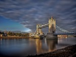 TOWER BRIDGE LONDON