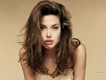 anjelina jolie hairstyle