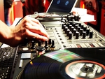 DJ