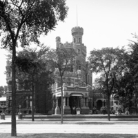 Potter-Palmer Mansion