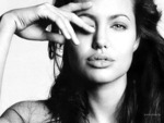 Angelina-Jolie