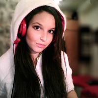 girl with headphones steelseries