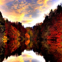 AUTUMN LAKE