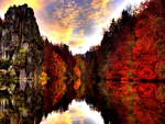 AUTUMN LAKE